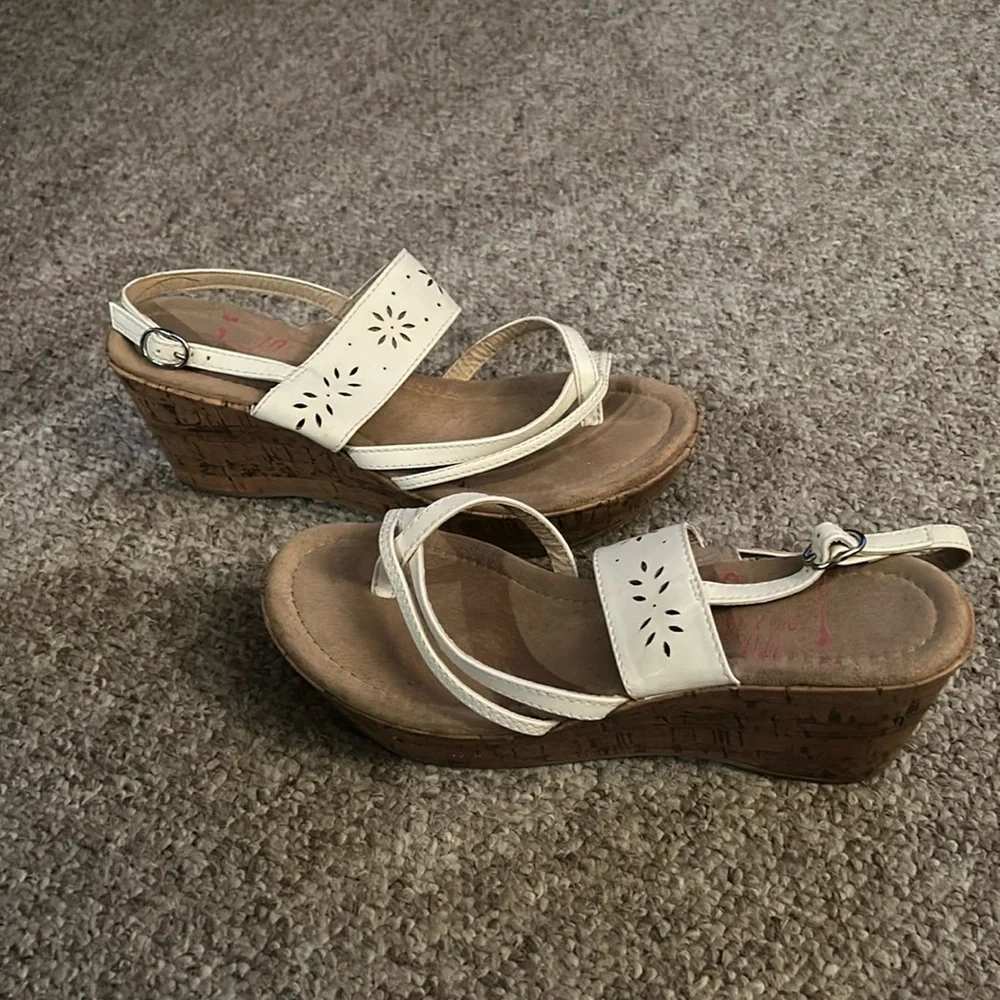 White & Tan Wedges - Picture 1 of 4
